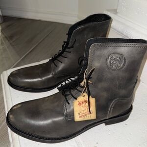 Diesel boots size european 47